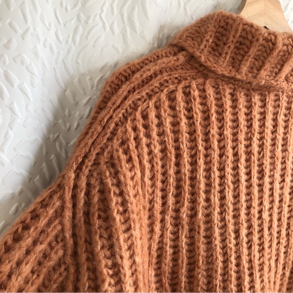 Free People Fluffy Fox Papaya Wool Alpaca Blend Oversized Turtleneck Sweater XS - Picture 11 of 16
